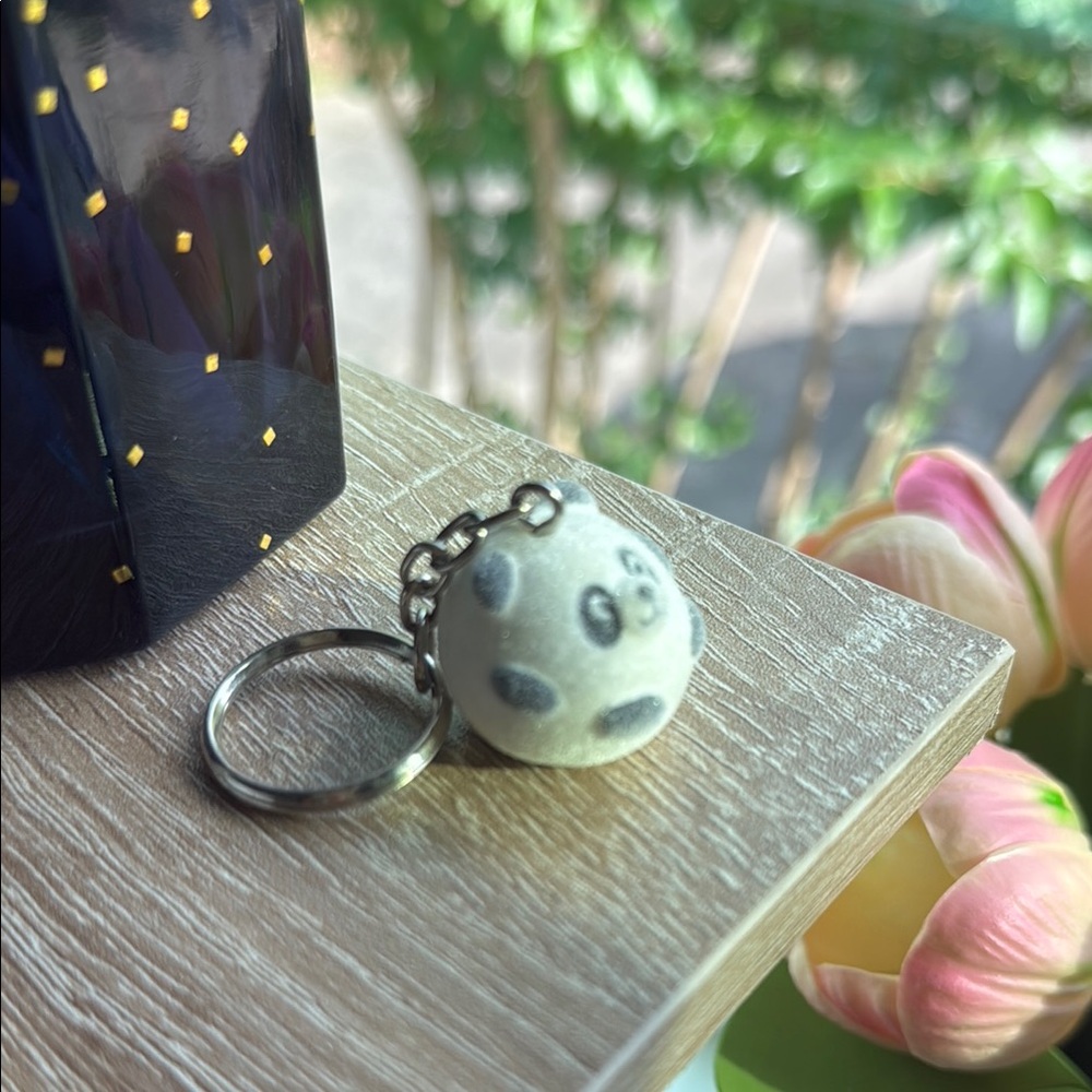 Cute Panda Keychain - Picture 2 of 4